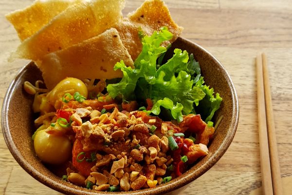 Découverte de la gastronomie de Hoi An, cao lau, spécialité hoi an