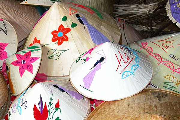 Cours d'artisanat Le Chapeau Conique
