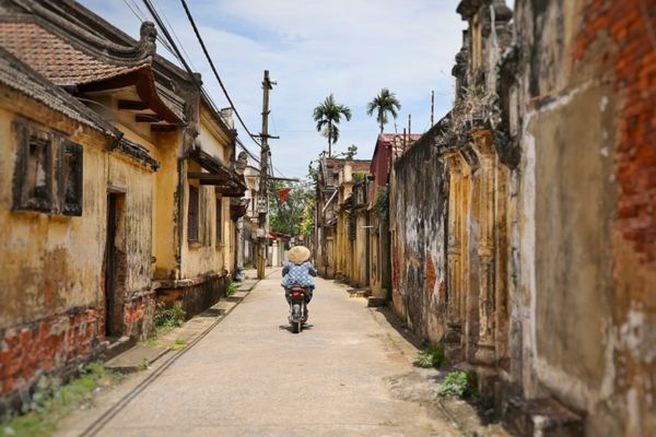 Visite de l'ancien village de Cuu