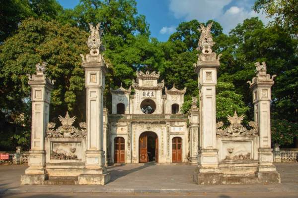 Visite du Temple Quan Thanh à Hanoi