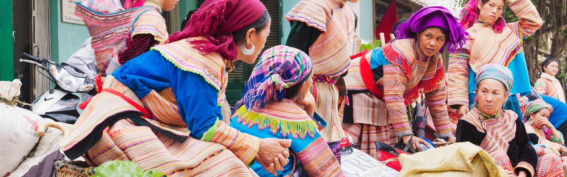 Voyage Bac Ha - la capitale et le territoire principal des H’mong fleuris