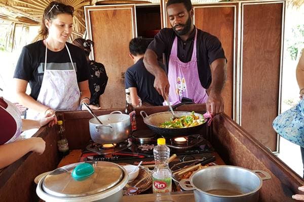 Immersion chez l’habitant : cours de cuisine et parc ornithologique