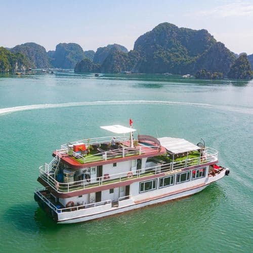 Cat Ba Cruise