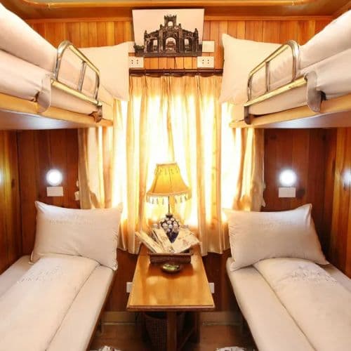 Train Hanoi-Lao Cai-Hanoi