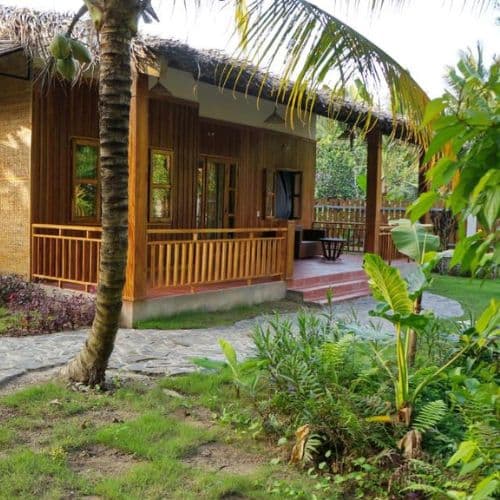 Coco Riverside Lodge