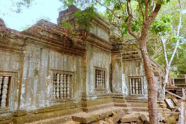 Jour 14 : Siem Reap - Beng Mealea