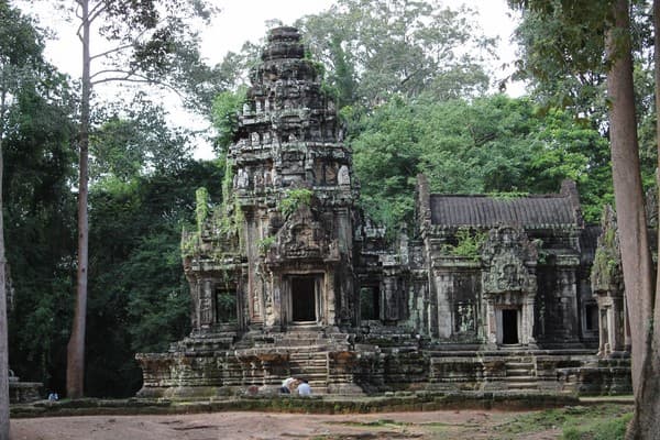 Jour 11 : Sai Gon - Siem Reap