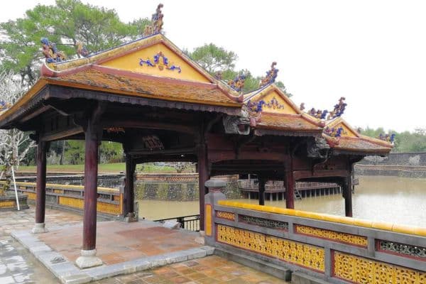 Jour 08 : Hue - village de La Chu - Thien Mu