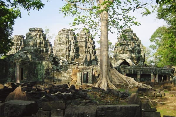 Jour 07 : Siem Reap - Petit Circuit - Grand Circuit