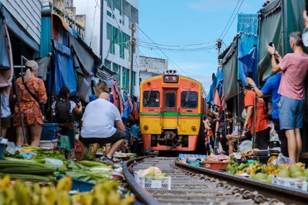Jour 03 : Bangkok - Marché flottant - Kanchanaburi