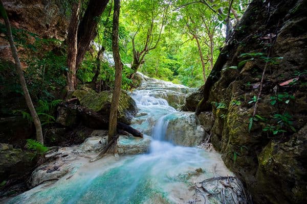 Jour 04 : Kanchanaburi - Cascade d'Erawan - Ayutthaya