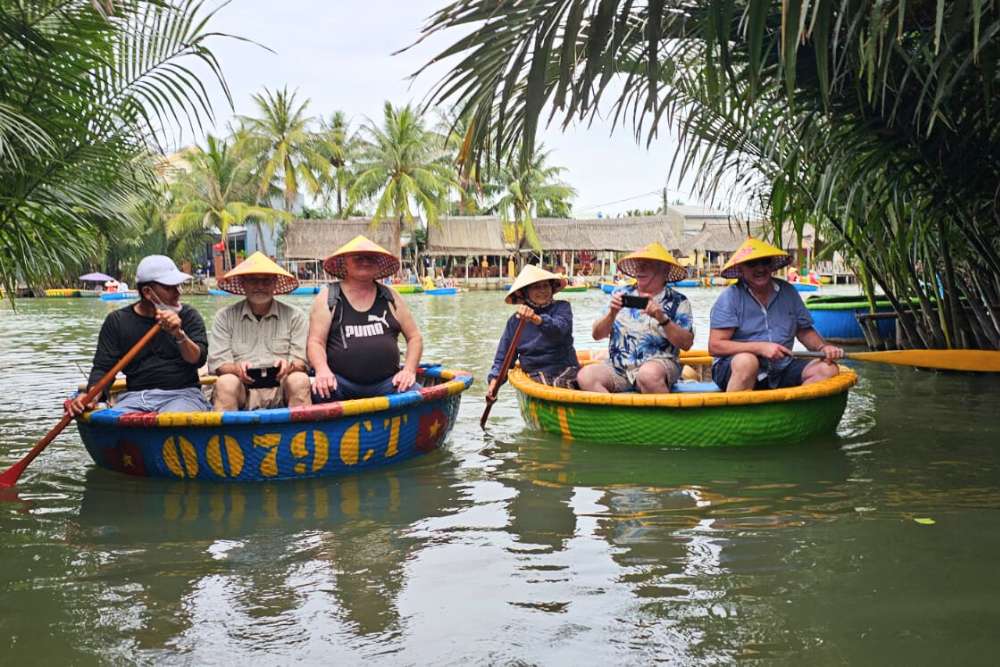 avis asiatica travel