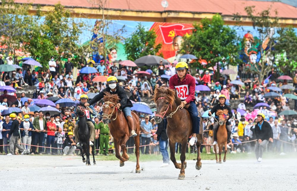bac ha, vietnam, course de chevaux