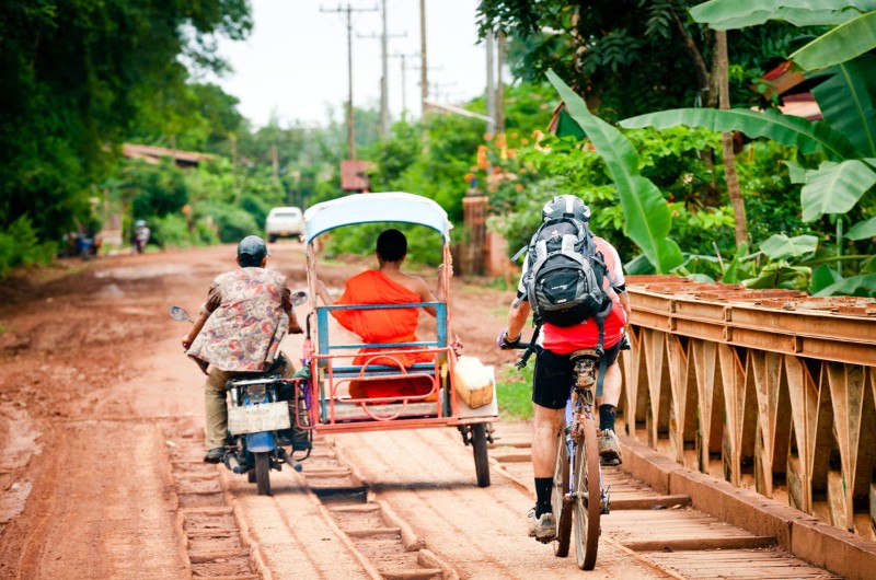 boloven, plateau des bolovens, laos, voyage, asiatica travel, transports, route