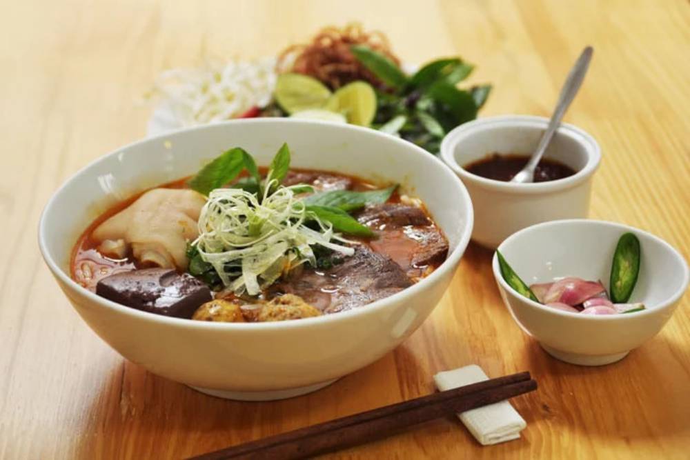 Bun bo Hue Vietnam