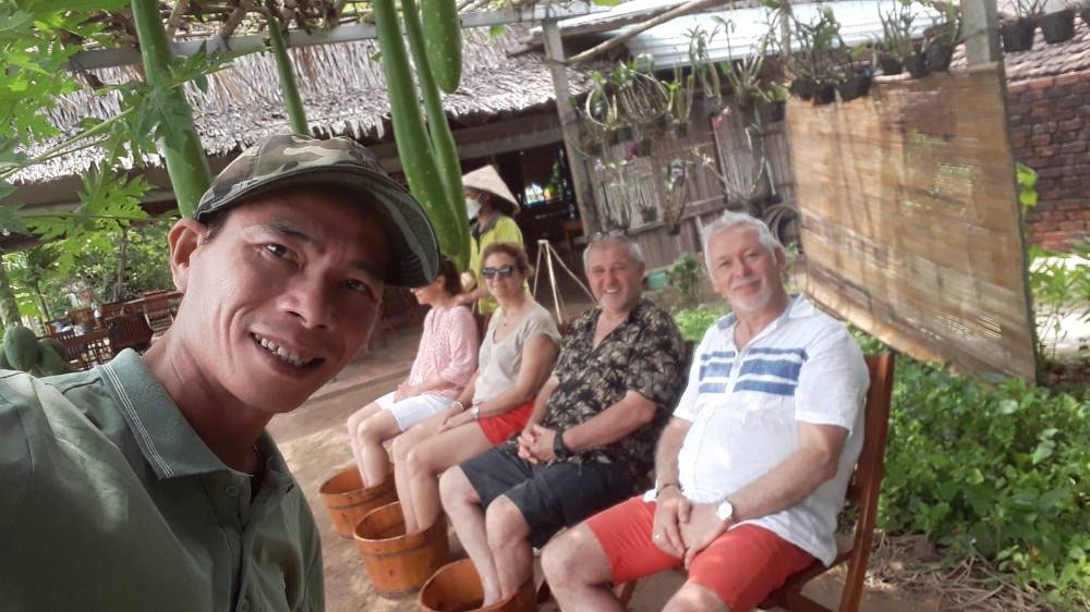 Christophe Schleef, témoignage d'Asiatica Travel, Avis voyageurs sur Asiatica Travel, expérience au Vietnam, bain de pied