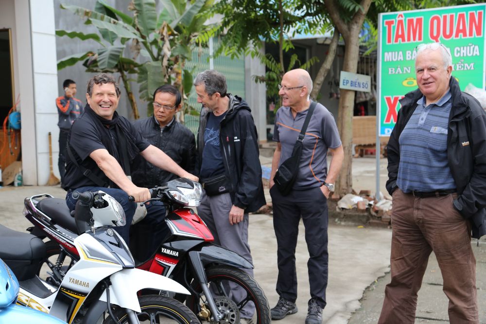 comment se deplacer au vietnam, moto, scooter