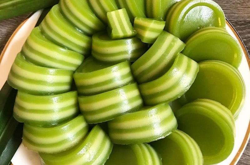 desserts à goûter au Vietnam, dessert vietnamien, banh da lon, gateau vapeur aux haricots verts et feuilles de pandan