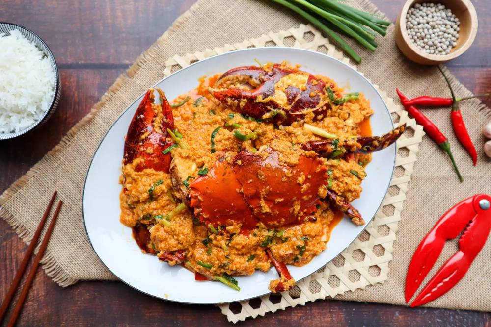 un curry au crabe à île de Koh Kood, Thaïlande