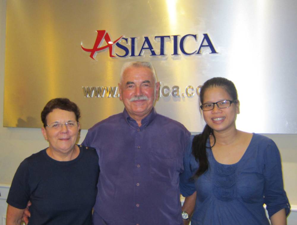 Avis voyageurs sur Asiatica Travel, témoignage d'Asiatica Travel, André et Anne Marie Baudet, au bureau