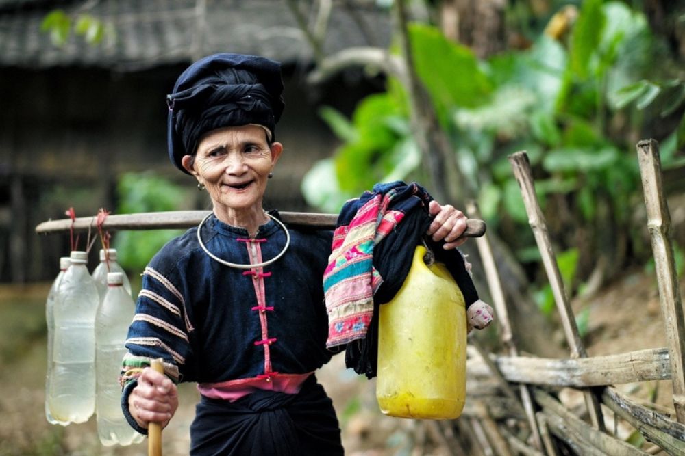 Lolo noirs au Vietnam, femme lolo noir, ethnie vietnam, voyage vietnam