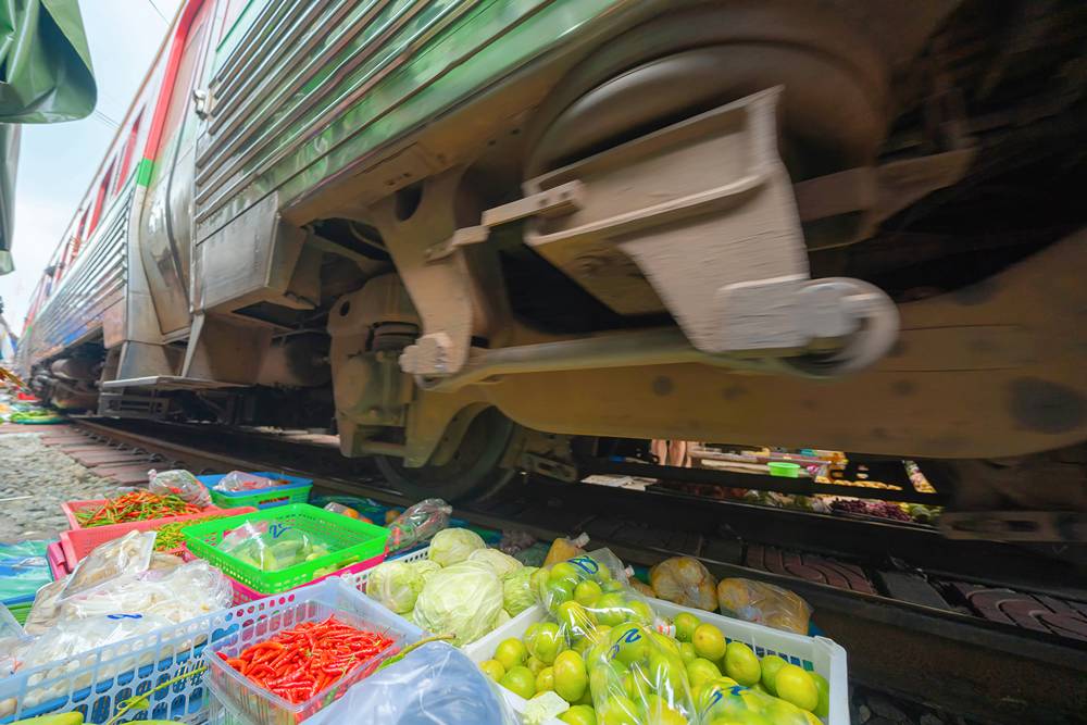 Le Marché Ferroviaire de Maeklong