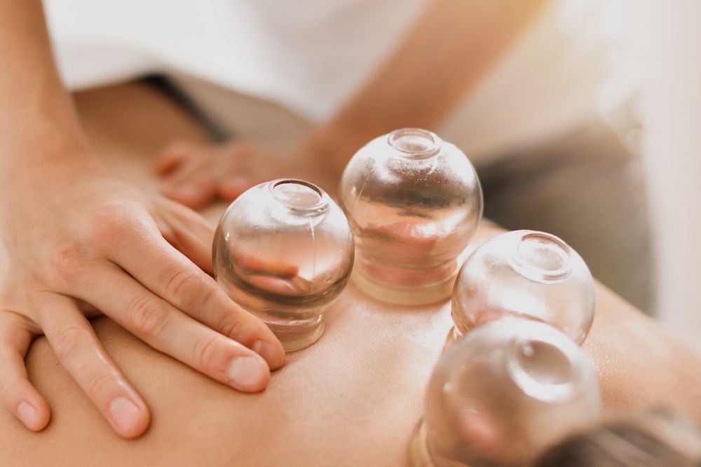 massage au vietnam, massage vietnamien, bien être, détente, massage aux ventouses, voyage au vietnam
