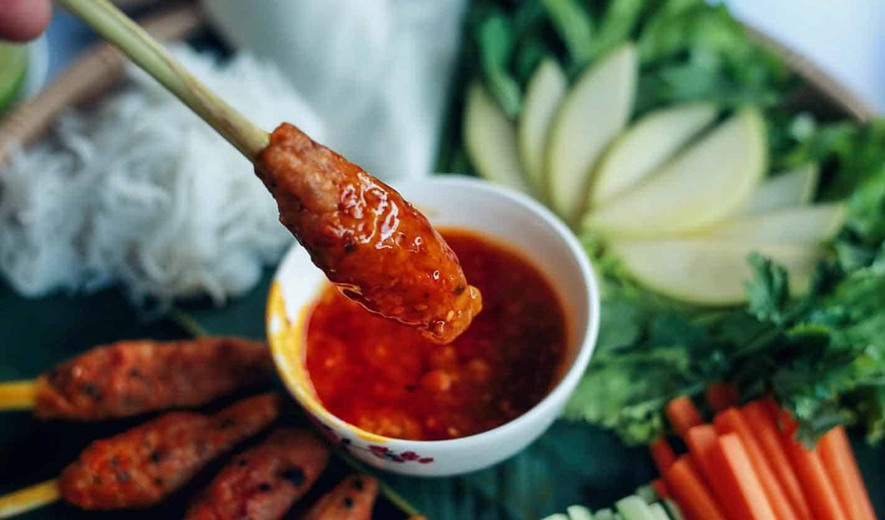 nem lui - un plat vietnamien délicieux