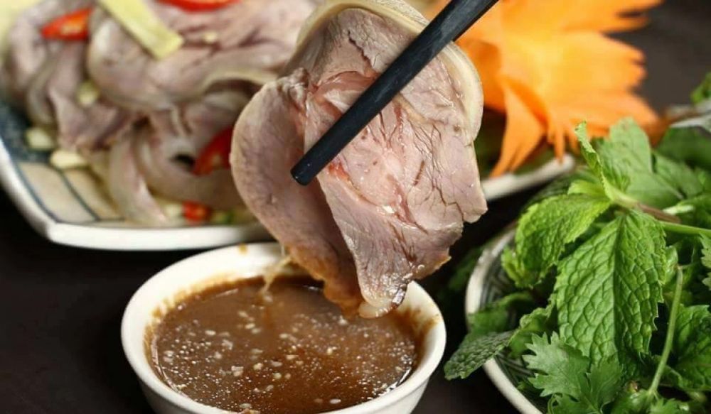 ninh binh, voyage vietnam, que manger à ninh binh, viande de chèvre