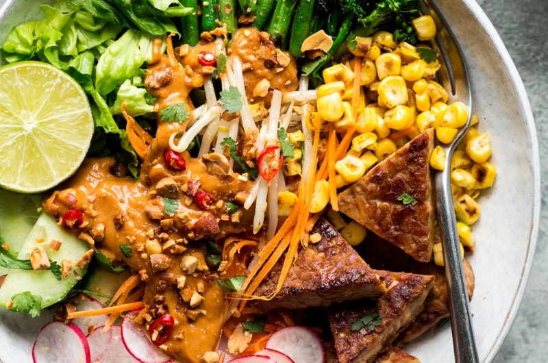 plat de rue, cuisine, indonesie, voyage, asiatica travel, gado gado