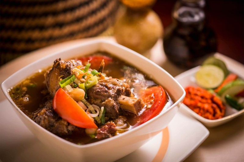 plat de rue, cuisine, indonesie, voyage, asiatica travel, sop buntut