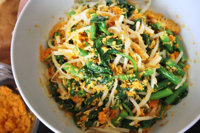 plat de rue, cuisine, indonesie, voyage, asiatica travel, urap urap