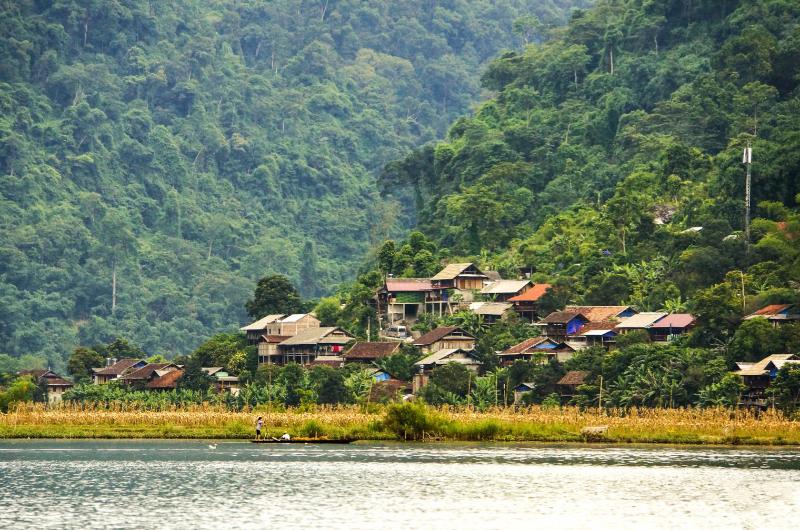 plus beaux villages du Vietnam à visiter, village pac ngoi, ba be, vietnam, voyage vietnam