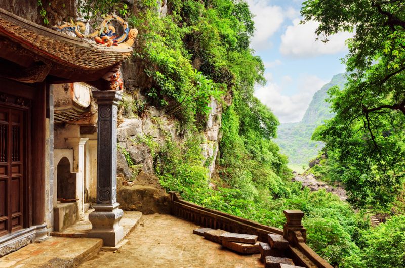 vue de la pagode de Bich Dong