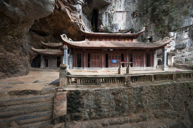 plus belles grottes du vietnam pour les aventuriers, grotte bich dong, pagode bich dong