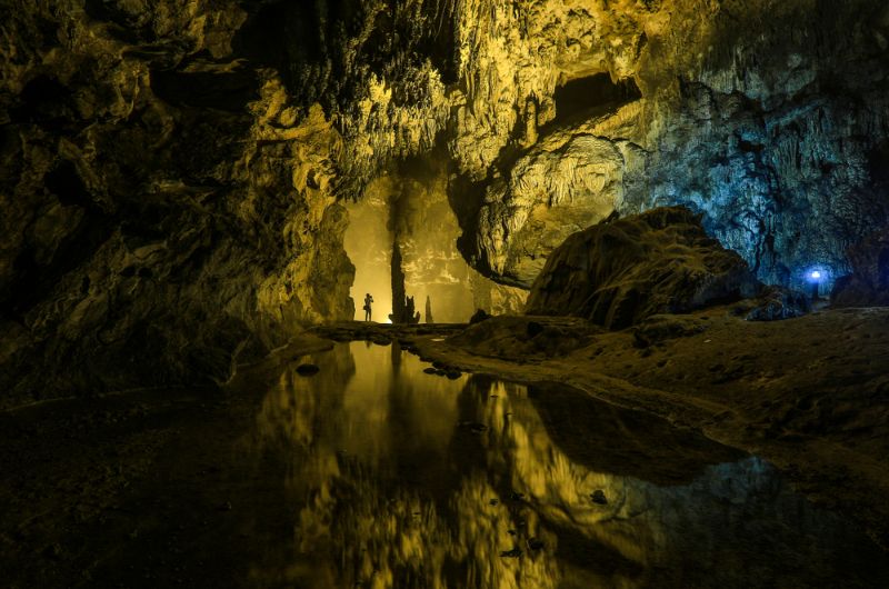 intérieur de la grotte de Nguom Ngao