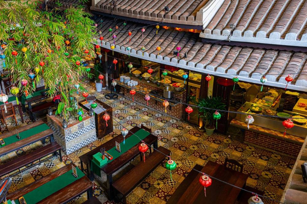 restaurant hoi an, vy's market
