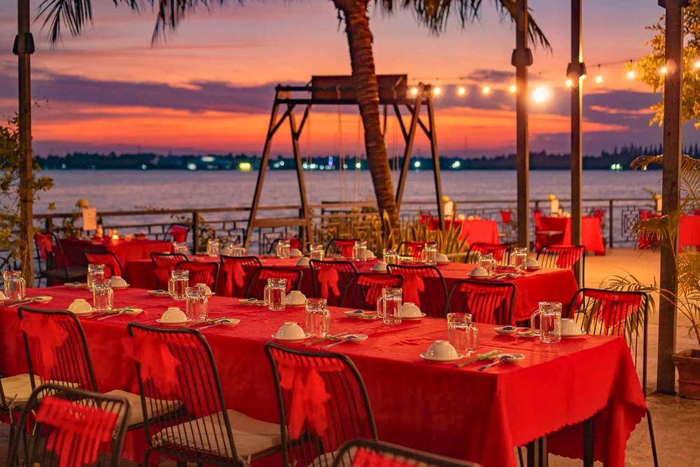 restaurant dans le Delta du Mékong, hoang lam, ben tre riverside resort