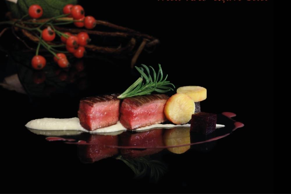 Nourriture au restaurant Noir Saigon