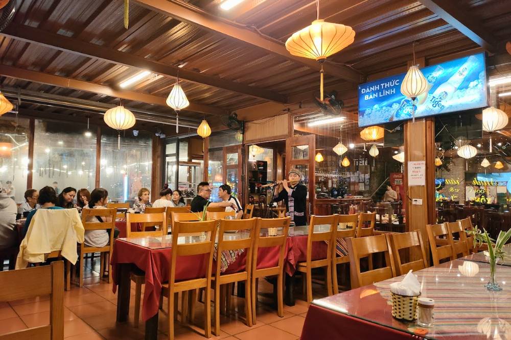 restaurants à Sapa, Hoa Dong Tien