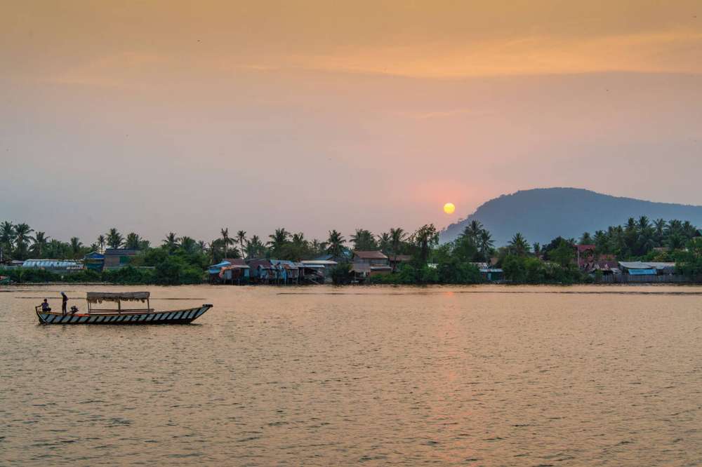 La rivière Kampot, Cambodge