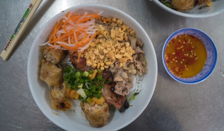 vietnam cambodge authentique, cuisine vietnamienne, bo bun