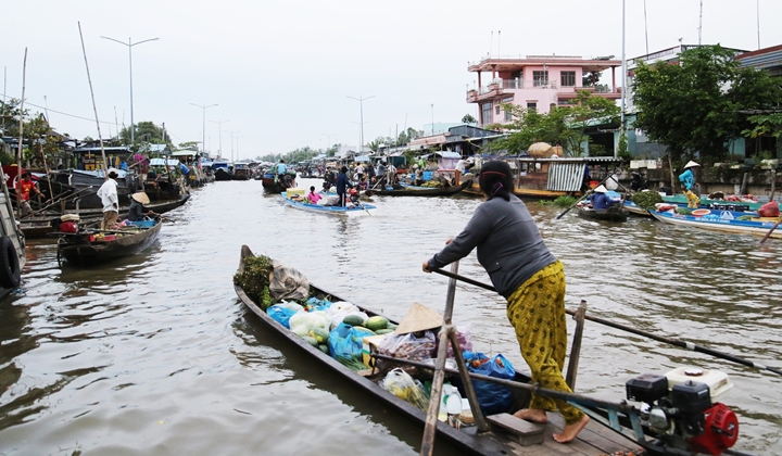 séjour combiné cambodge vietnam, marché flottant